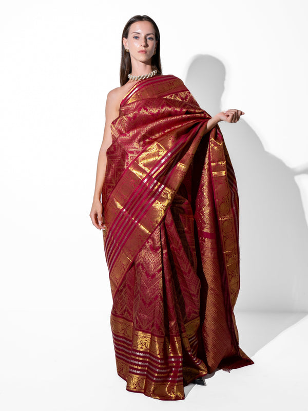 Kaïa -Kanchipuram Silk in Gold Zari